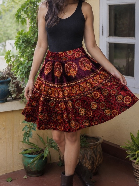 Temptations Dresses & Skirts - Vintage Temptation NWT Velvet Tapestry Midi Skirt Boho Festival Y2K Medium